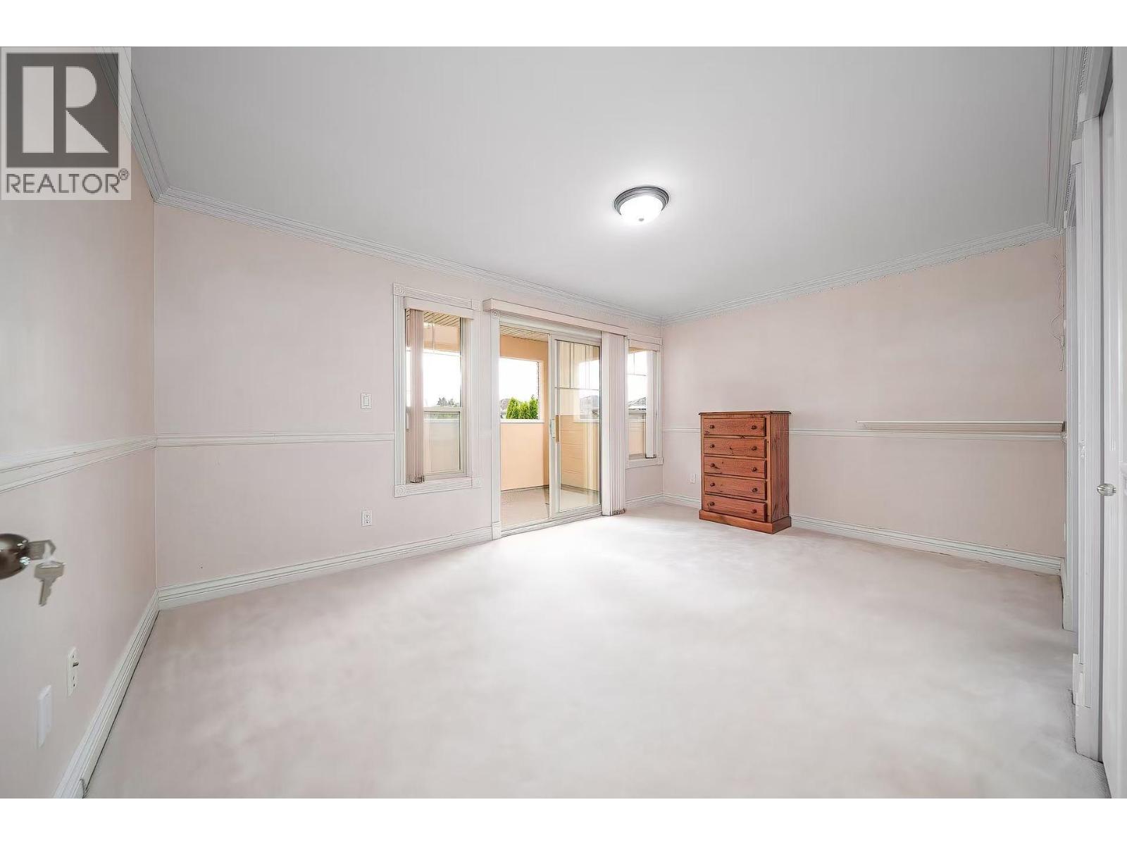 6195 Garrison Court, Richmond, British Columbia  V7C 5S2 - Photo 4 - R3095221