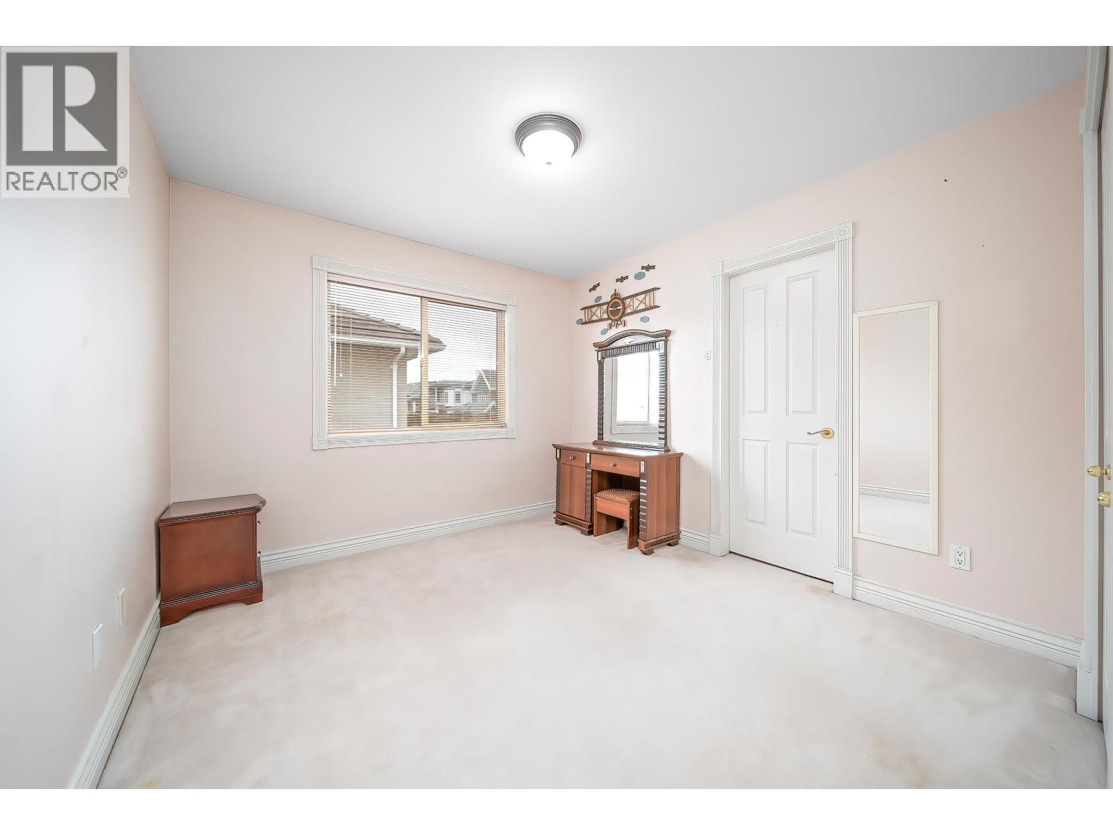 6195 Garrison Court, Richmond, British Columbia  V7C 5S2 - Photo 9 - R3095221