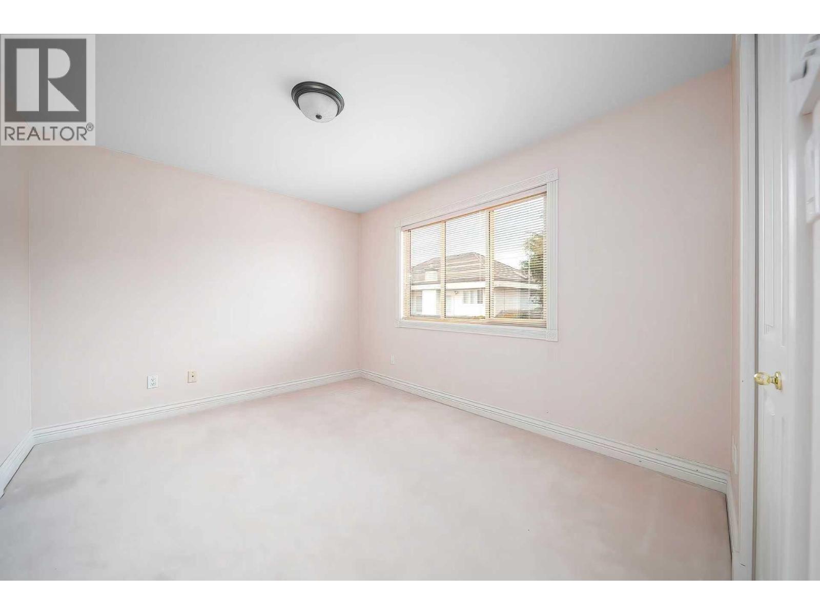 6195 Garrison Court, Richmond, British Columbia  V7C 5S2 - Photo 8 - R3095221