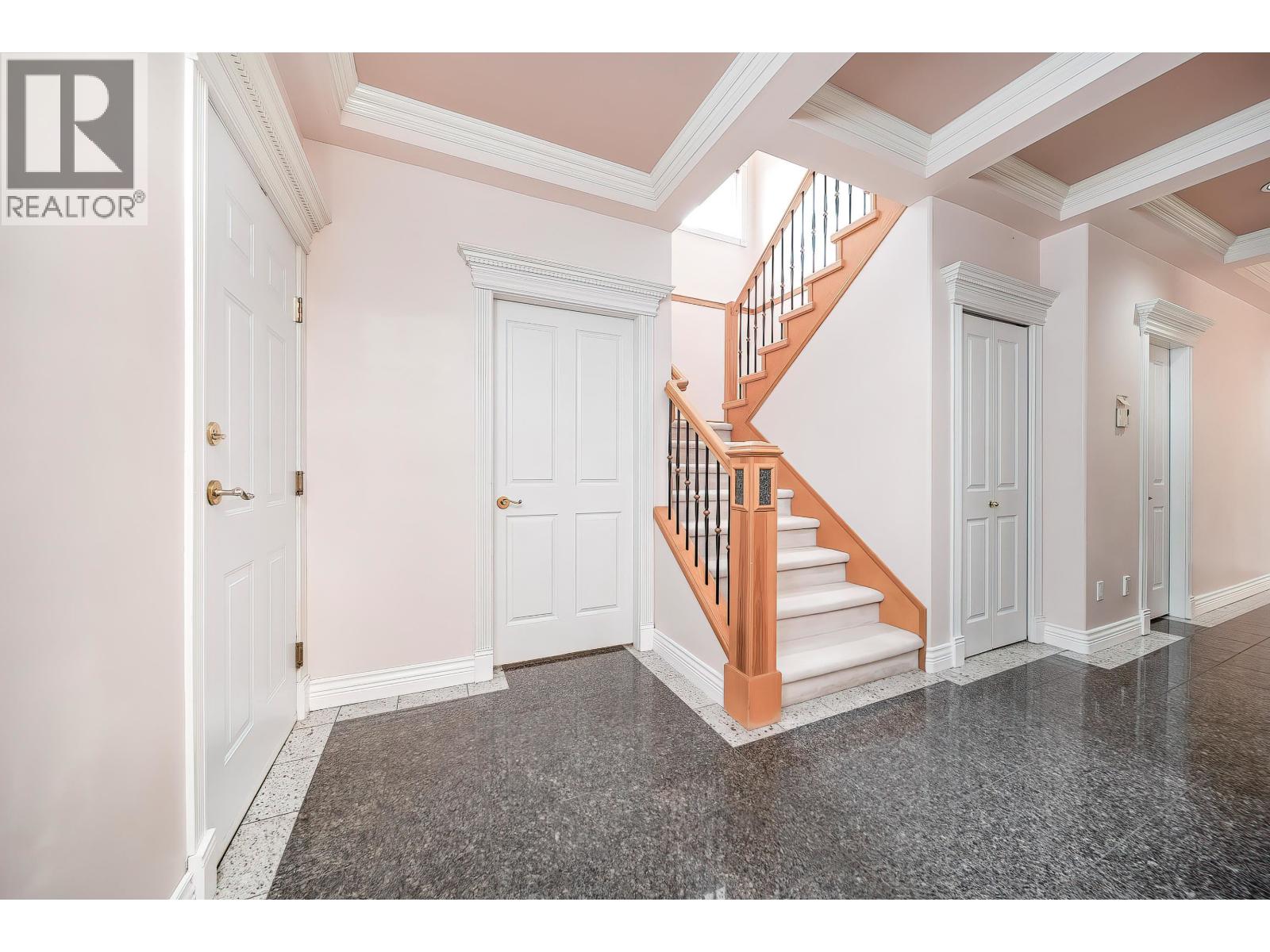 6195 Garrison Court, Richmond, British Columbia  V7C 5S2 - Photo 15 - R3095221