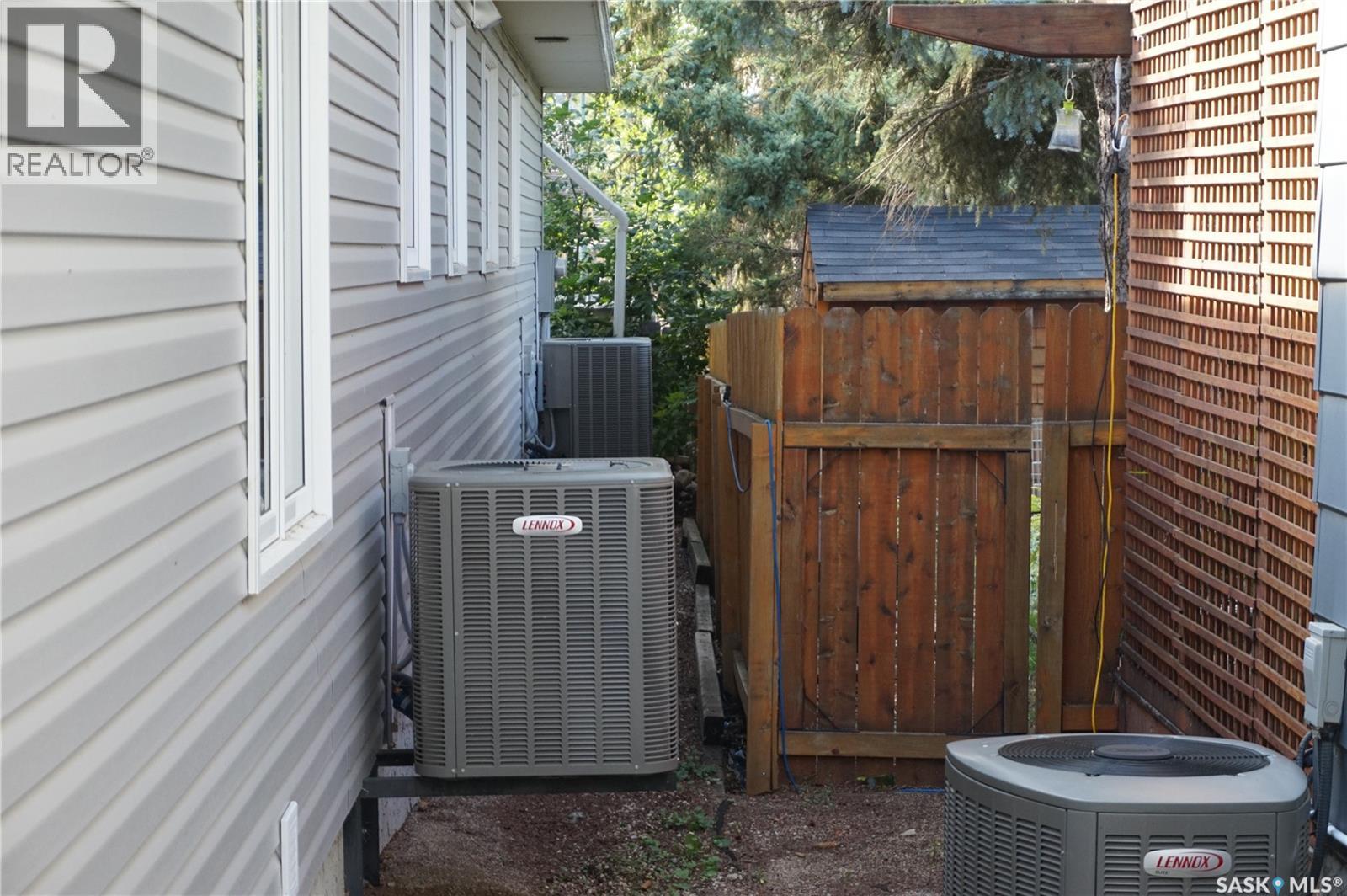 46 Rogers Place, Regina, Saskatchewan  S4S 6B4 - Photo 5 - SK029860