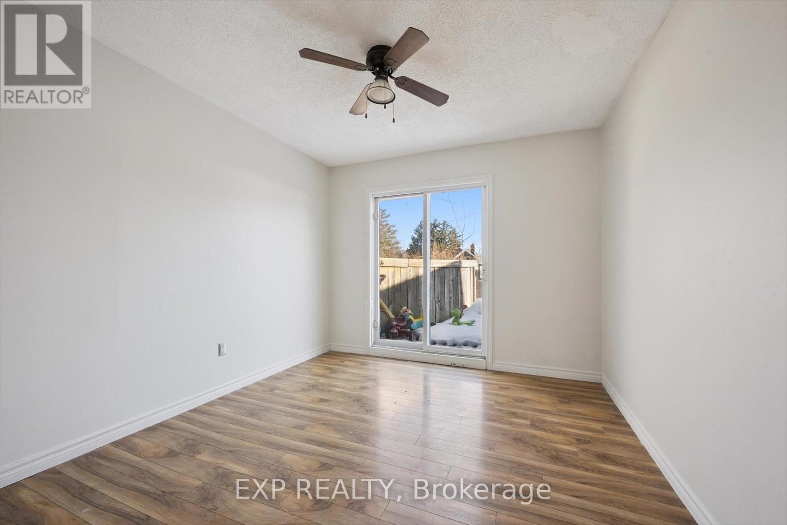 253 Sydney Street S, Kitchener, Ontario  N2G 3V8 - Photo 11 - X12846268