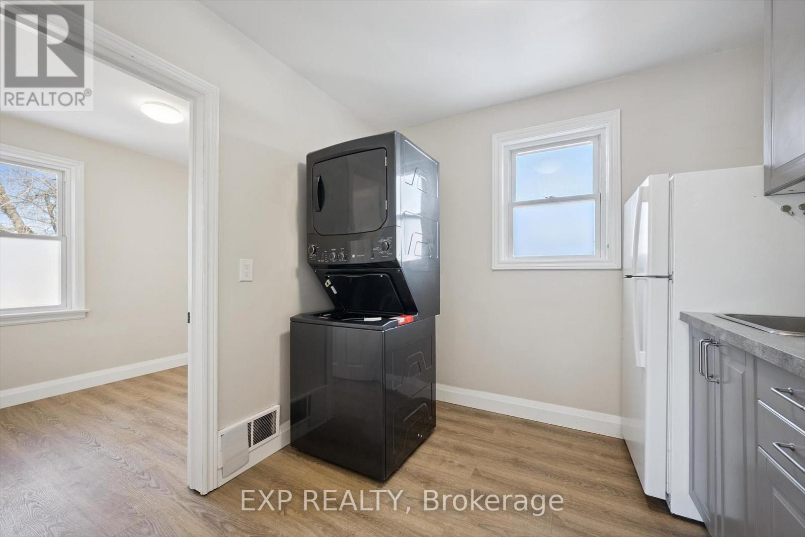 253 Sydney Street S, Kitchener, Ontario  N2G 3V8 - Photo 26 - X12846268