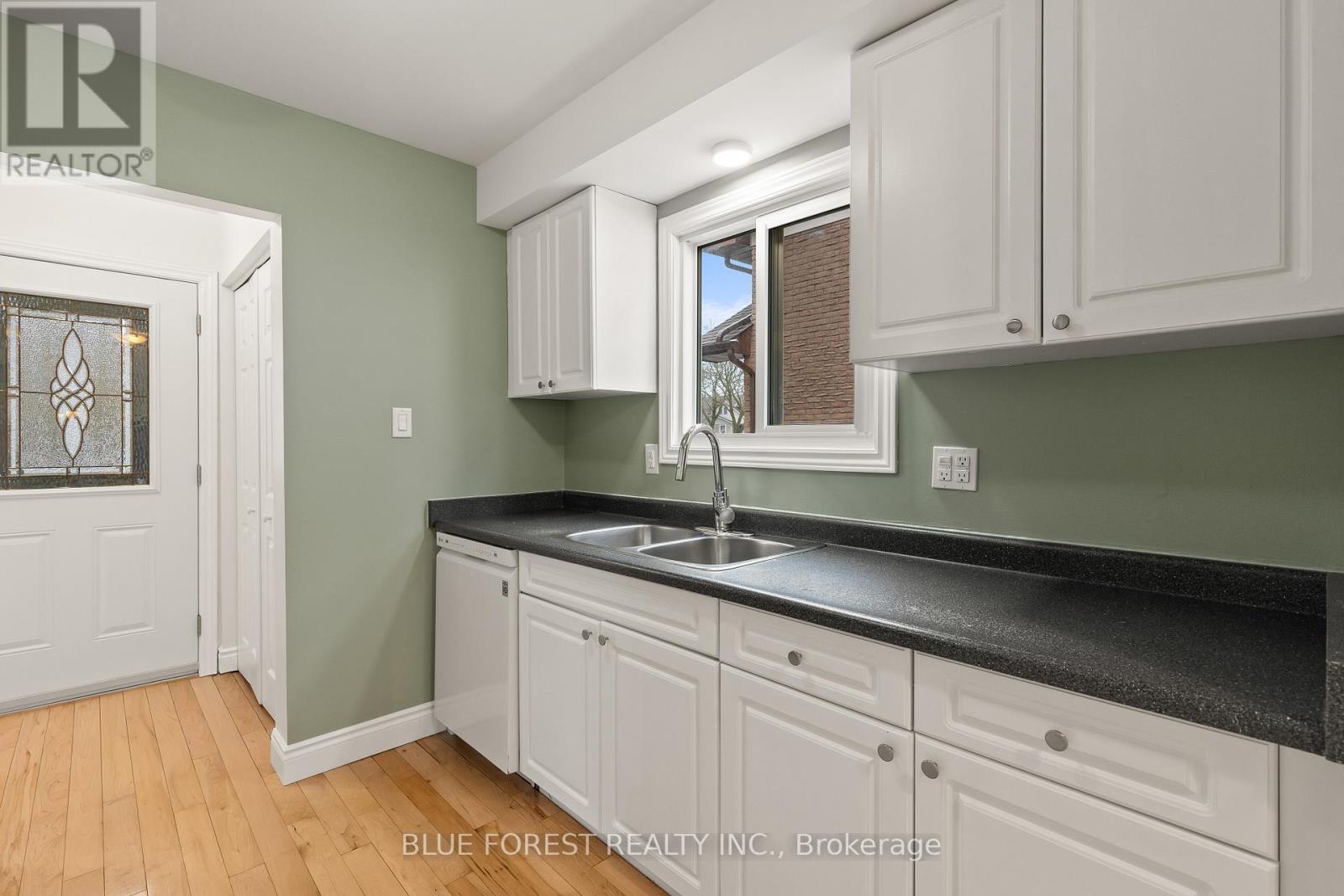 1806 Attawandaron Road, London North, Ontario  N6G 3N1 - Photo 14 - X12858154