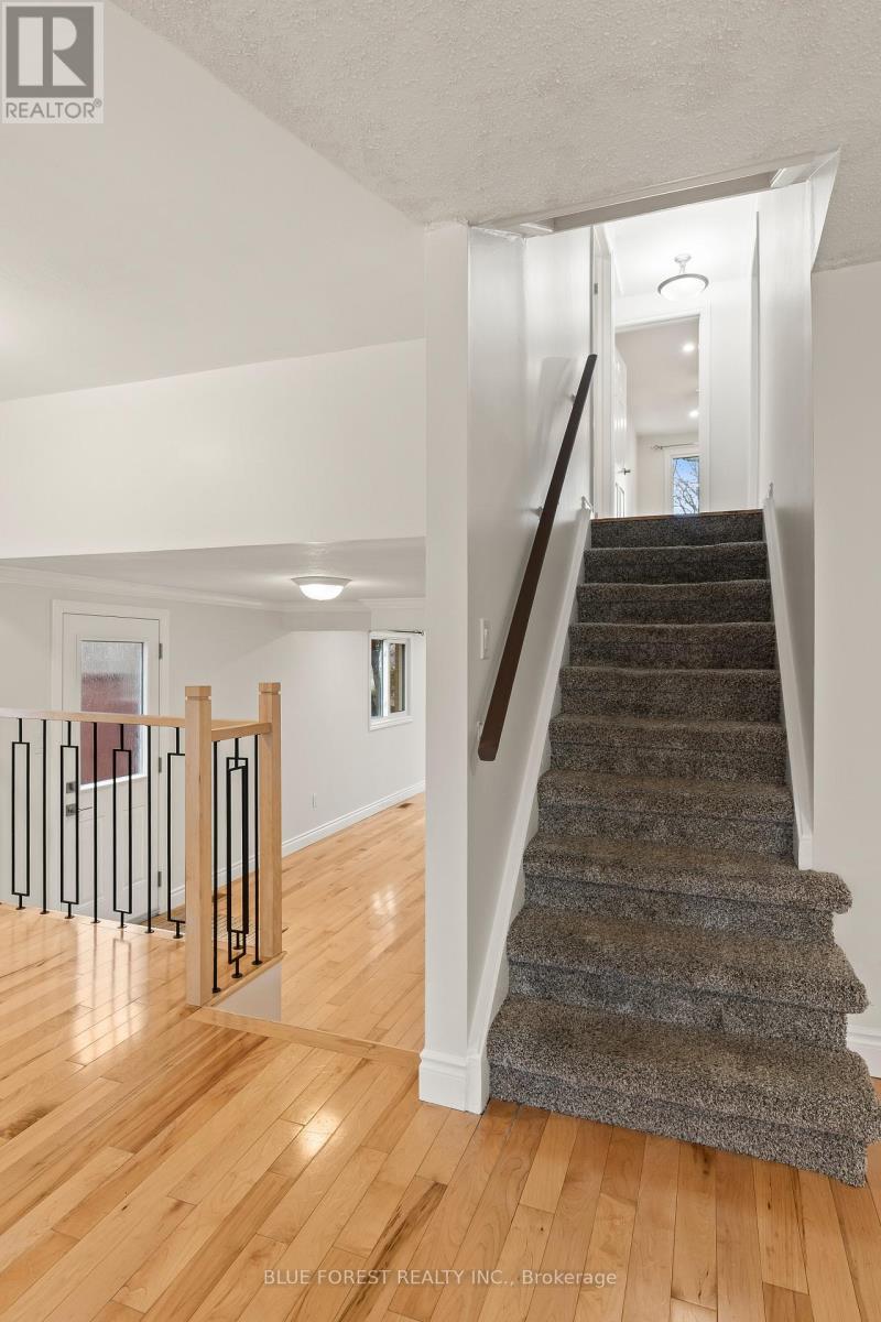 1806 Attawandaron Road, London North, Ontario  N6G 3N1 - Photo 17 - X12858154