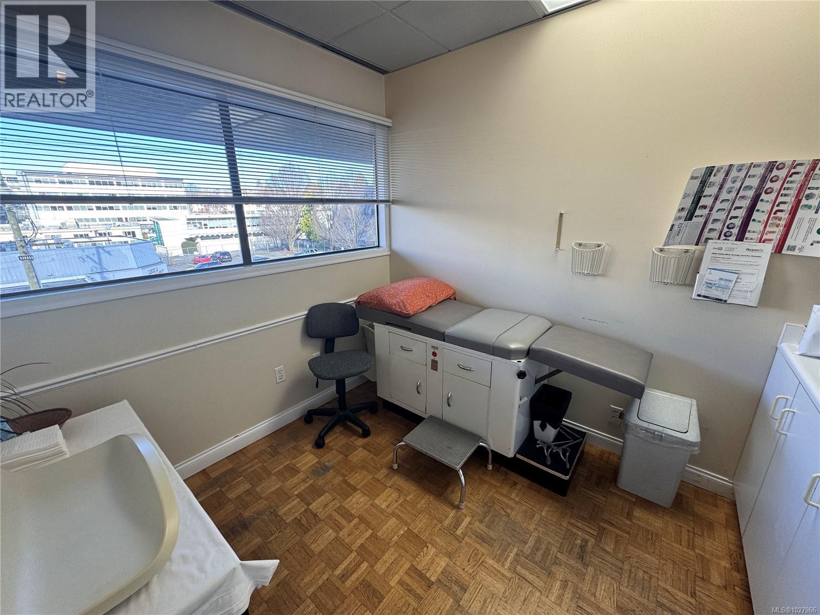 326 1175 Cook St, Victoria, British Columbia  V8V 4A1 - Photo 7 - 1027966