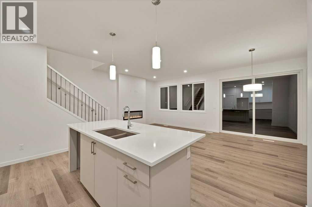 561 Chelsea Gardens, Chestermere, Alberta  T1X 2V4 - Photo 12 - A2280508