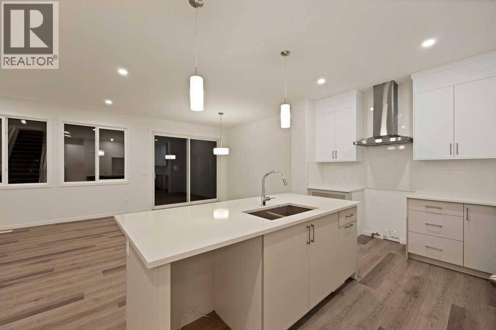 561 Chelsea Gardens, Chestermere, Alberta  T1X 2V4 - Photo 15 - A2280508