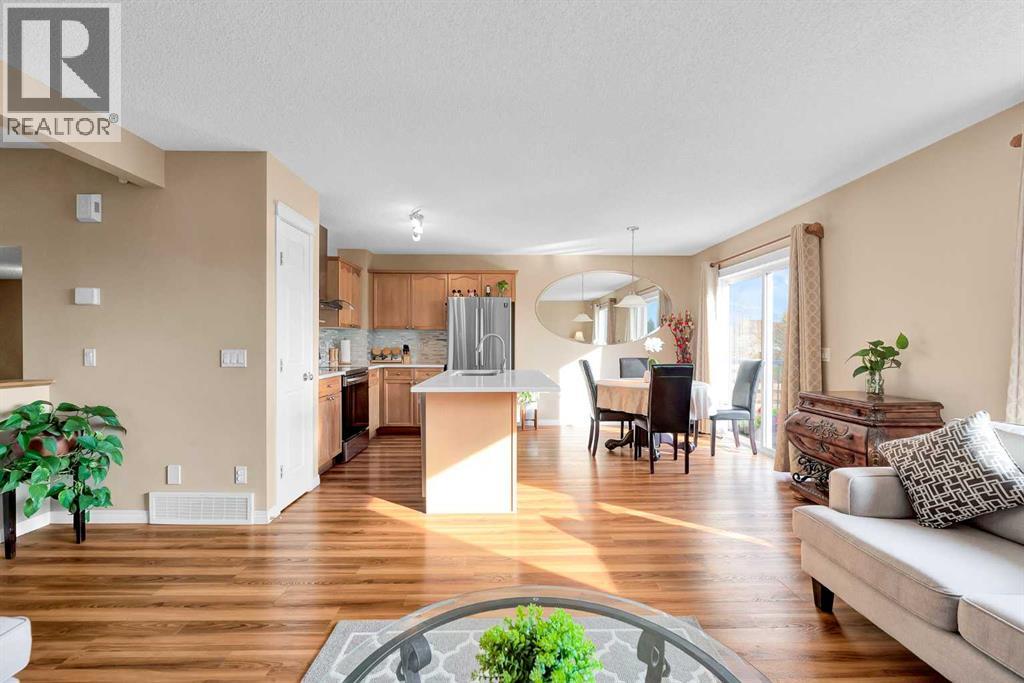 320 Evermeadow Road Sw, Calgary, Alberta  T2Y 4X2 - Photo 14 - A2290547