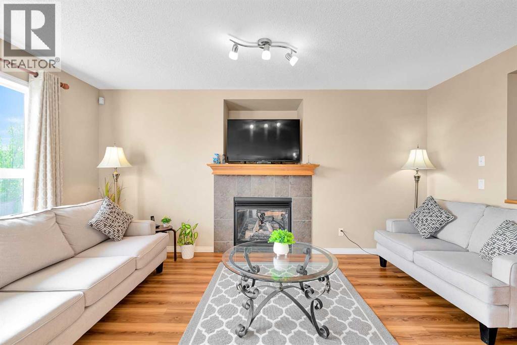 320 Evermeadow Road Sw, Calgary, Alberta  T2Y 4X2 - Photo 12 - A2290547