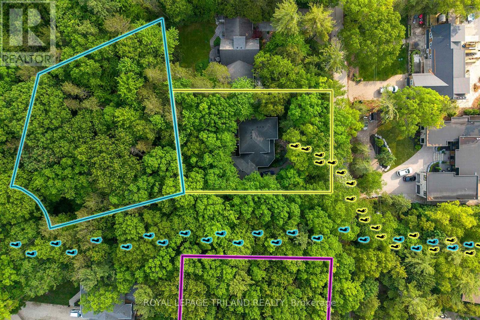 10221 Shoreline Drive, Lambton Shores, Ontario  N0M 1T0 - Photo 48 - X12858580