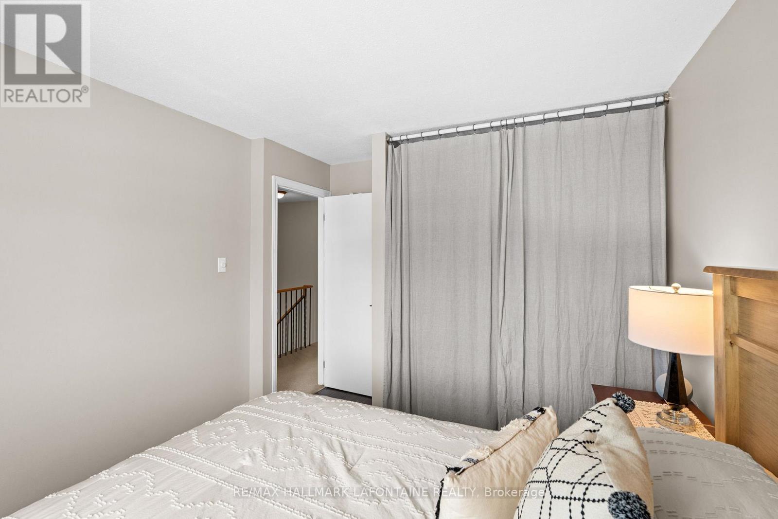 1802 Turnberry Road, Ottawa, Ontario  K1E 3V1 - Photo 19 - X12858588