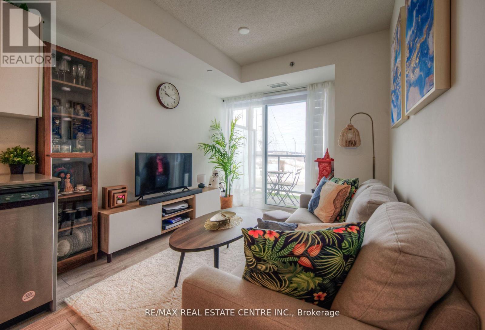 B310 - 3200 Dakota Common Road, Burlington, Ontario  L7M 2A8 - Photo 16 - W12856752