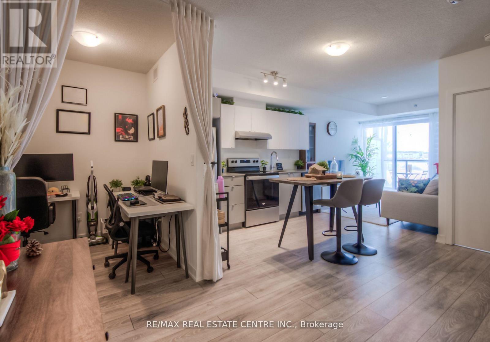 B310 - 3200 Dakota Common Road, Burlington, Ontario  L7M 2A8 - Photo 7 - W12856752