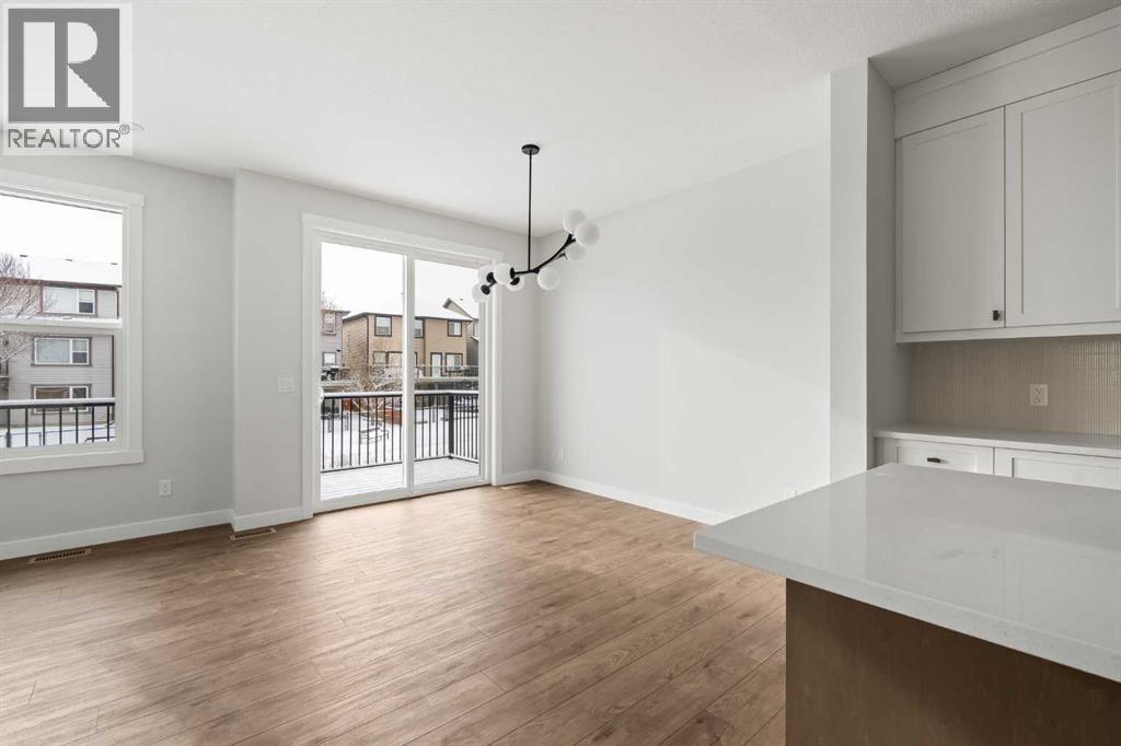 219 Silver Spruce Grove Sw, Calgary, Alberta  T2X 5M2 - Photo 8 - A2283857