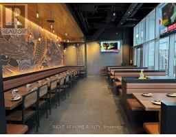 92 FORT YORK BOULEVARD, Toronto, Ontario