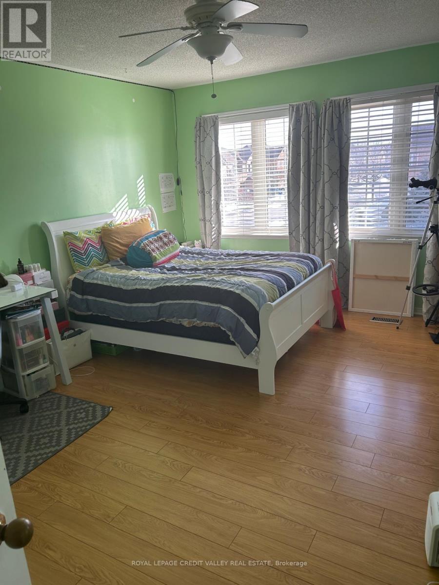 4 Kanata Road, Brampton, Ontario  L7A 3R2 - Photo 15 - W12858568