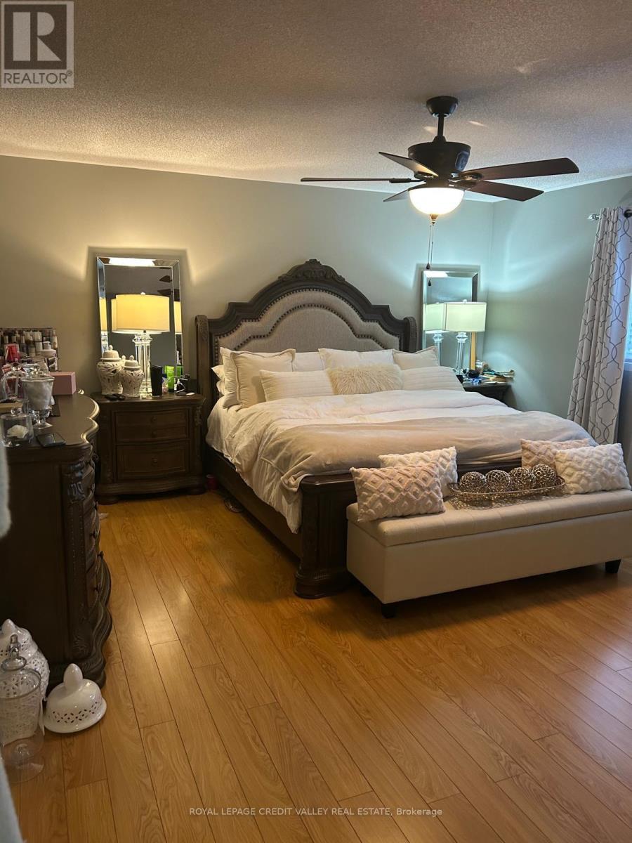 4 Kanata Road, Brampton, Ontario  L7A 3R2 - Photo 17 - W12858568