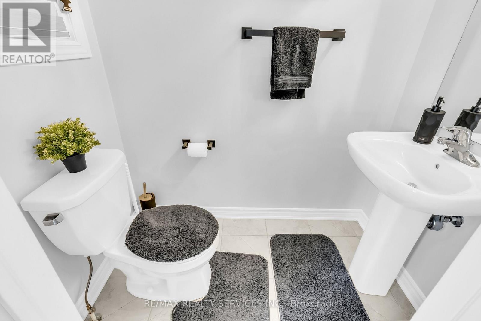 185 - 200 Veterans Drive, Brampton, Ontario  L7A 4S6 - Photo 17 - W12858576