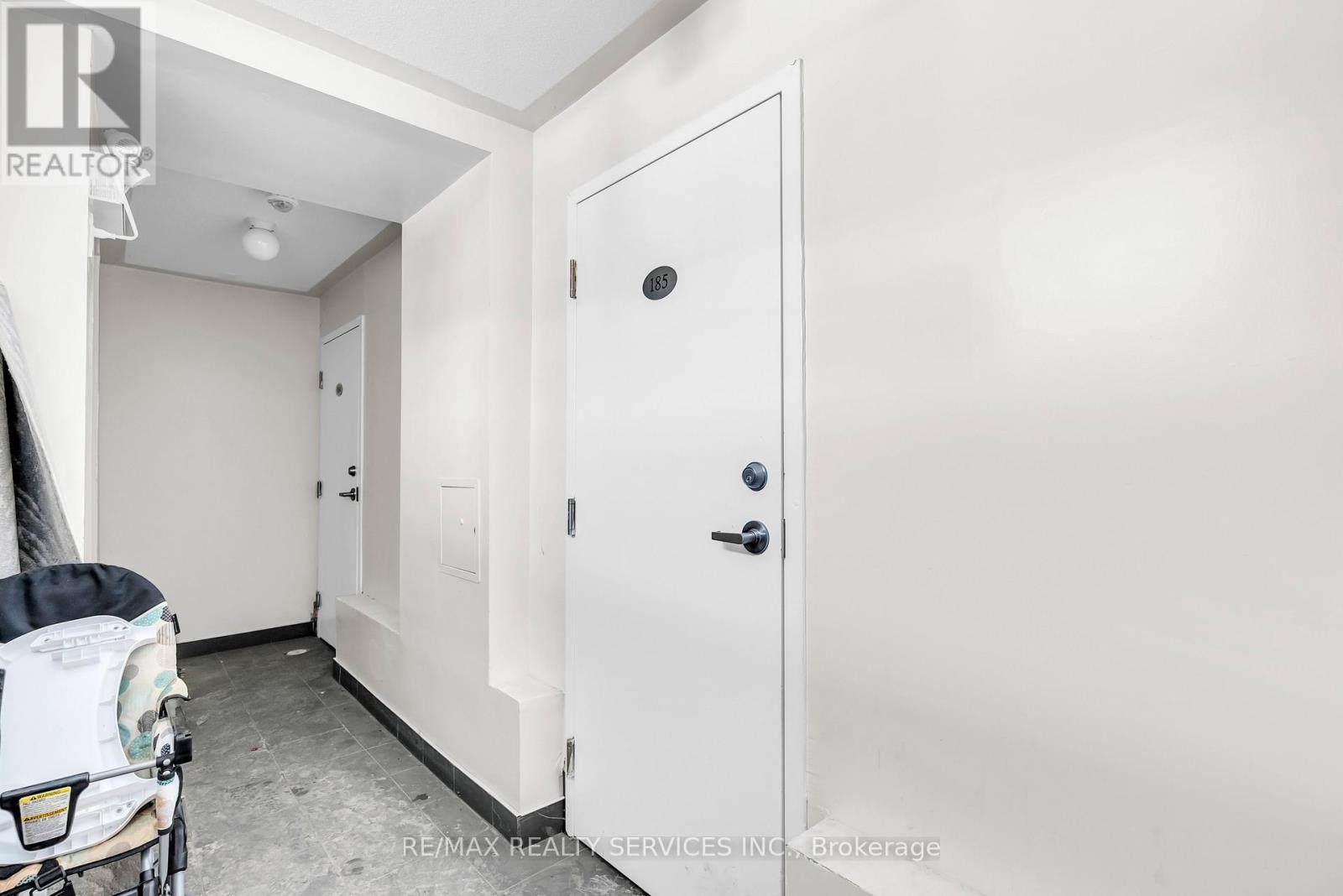 185 - 200 Veterans Drive, Brampton, Ontario  L7A 4S6 - Photo 35 - W12858576