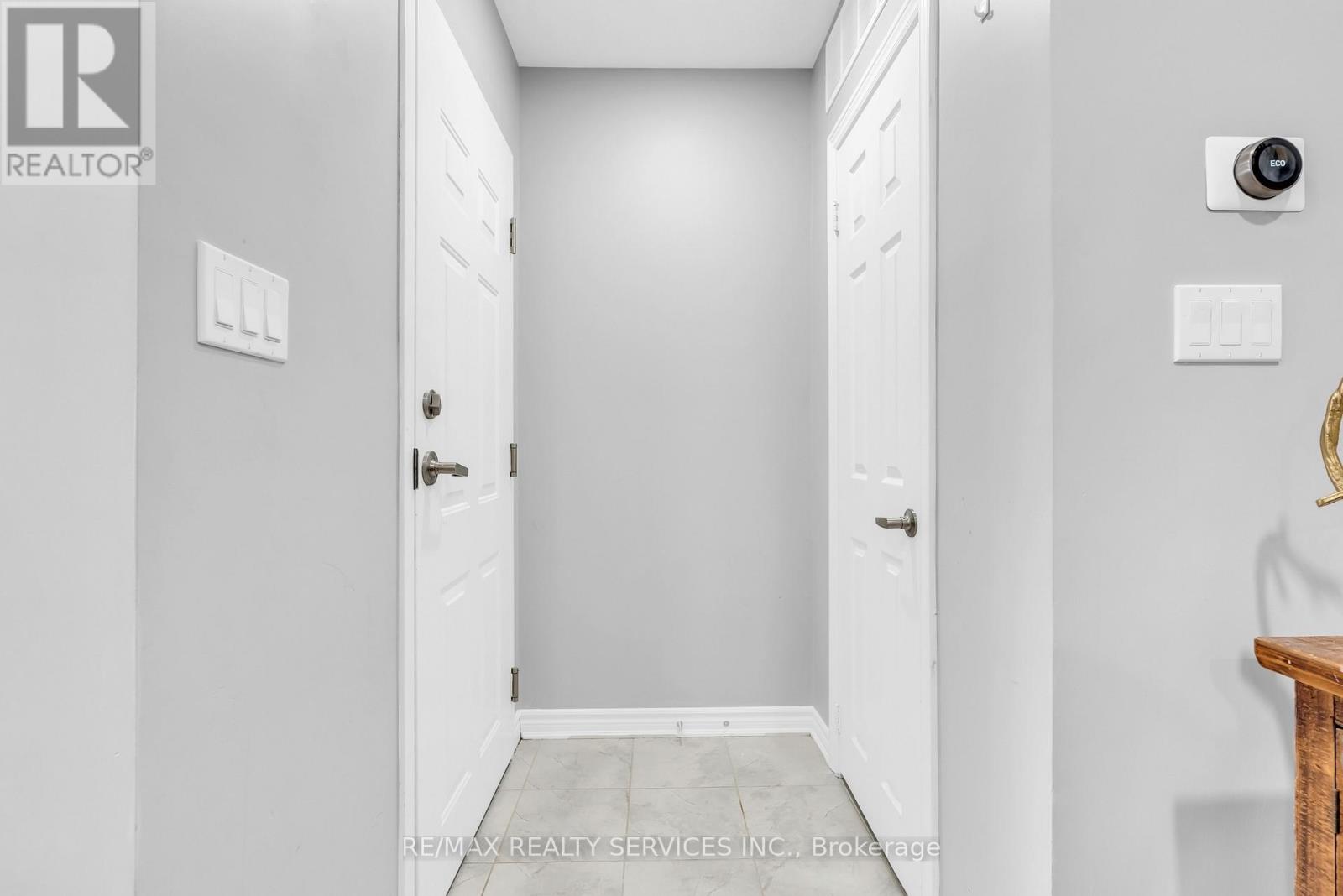 185 - 200 Veterans Drive, Brampton, Ontario  L7A 4S6 - Photo 5 - W12858576