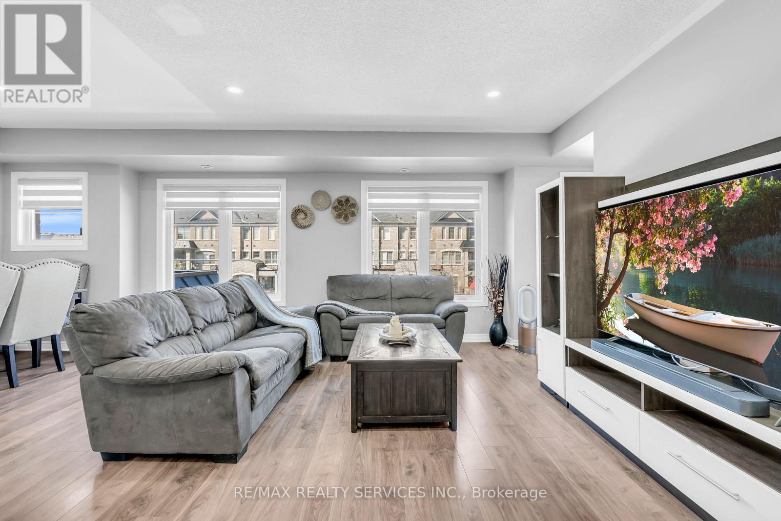 185 - 200 Veterans Drive, Brampton, Ontario  L7A 4S6 - Photo 6 - W12858576