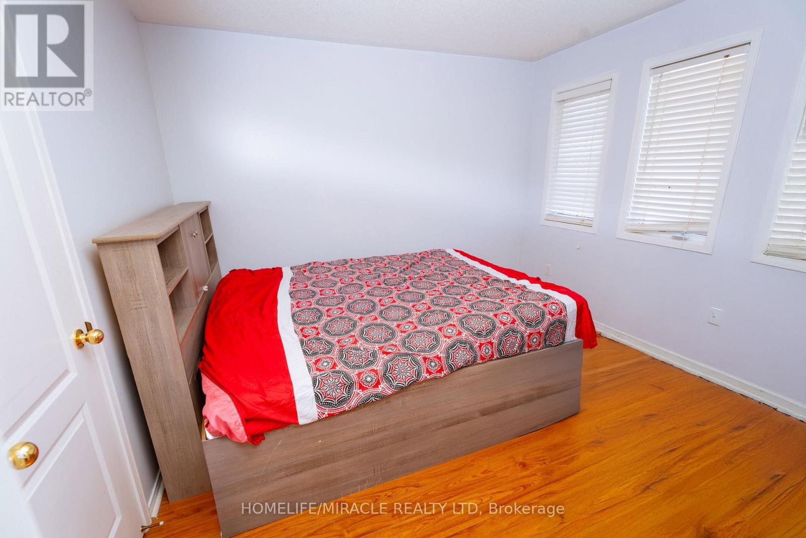 16 Dunure Crescent, Brampton (Fletcher's Meadow), Ontario  L7A 2Y5 - Photo 26 - W12858600