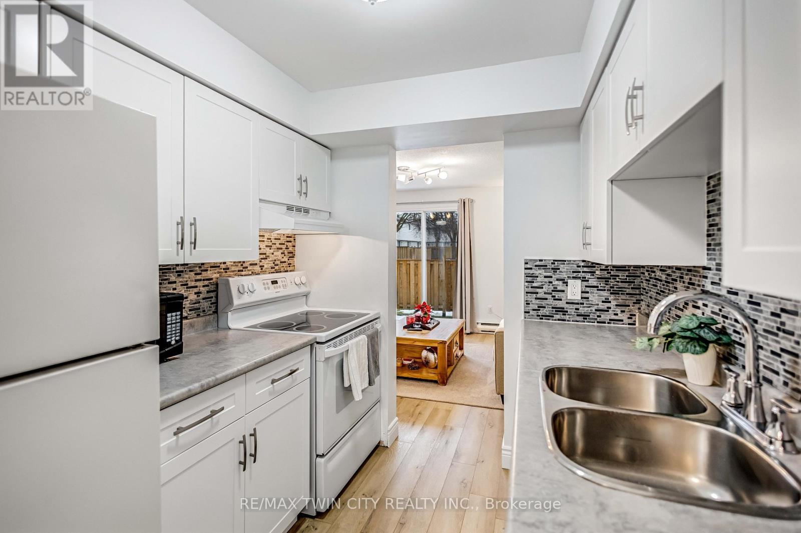 16 - 494 Grey Street, Brantford, Ontario  N3S 7S6 - Photo 10 - X12858572