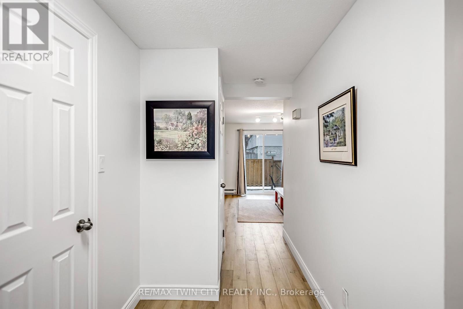 16 - 494 Grey Street, Brantford, Ontario  N3S 7S6 - Photo 3 - X12858572