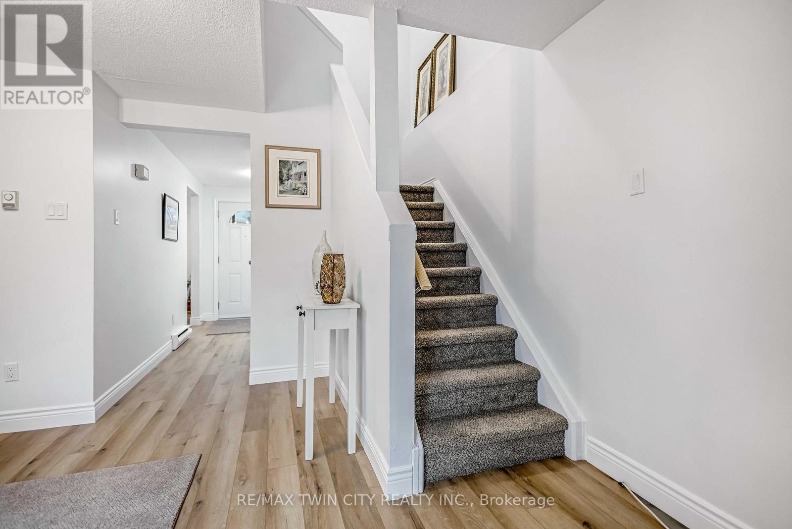 16 - 494 Grey Street, Brantford, Ontario  N3S 7S6 - Photo 7 - X12858572