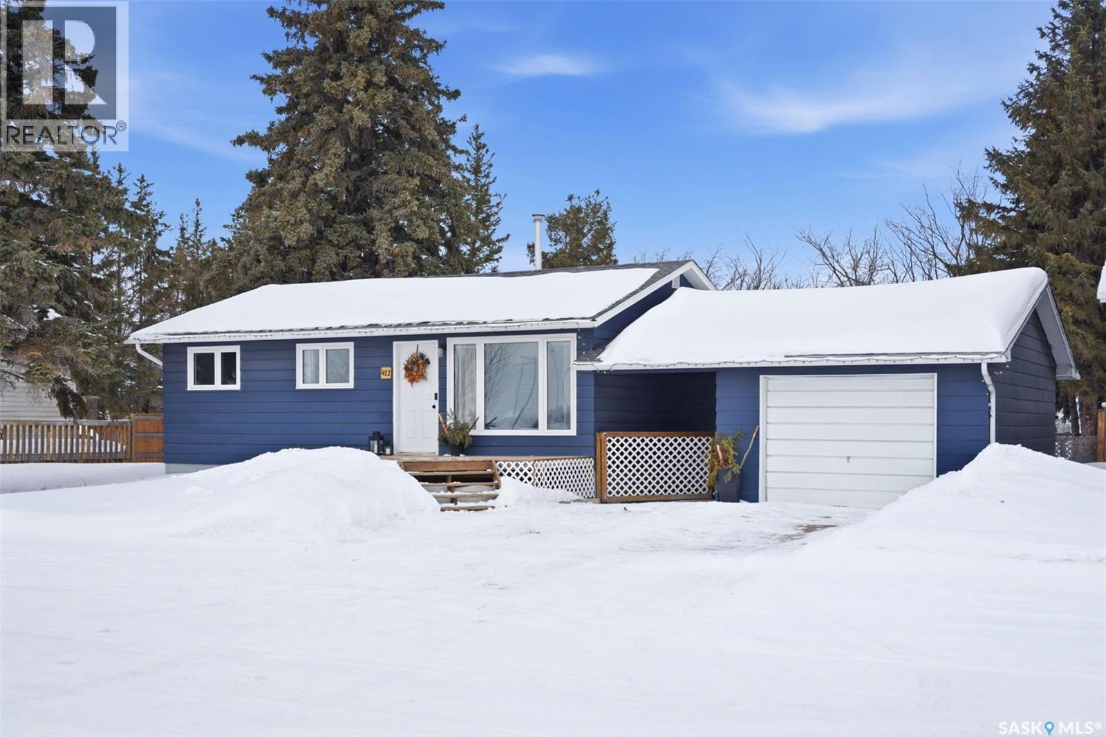 412 4th Street S, Wakaw, Saskatchewan  S0K 4P0 - Photo 2 - SK029928