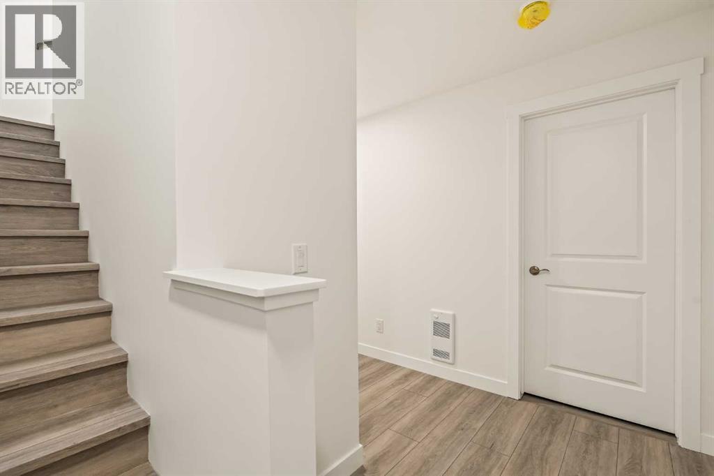 613 Sovereign Common Sw, Calgary, Alberta  T3C 3Y3 - Photo 34 - A2286300