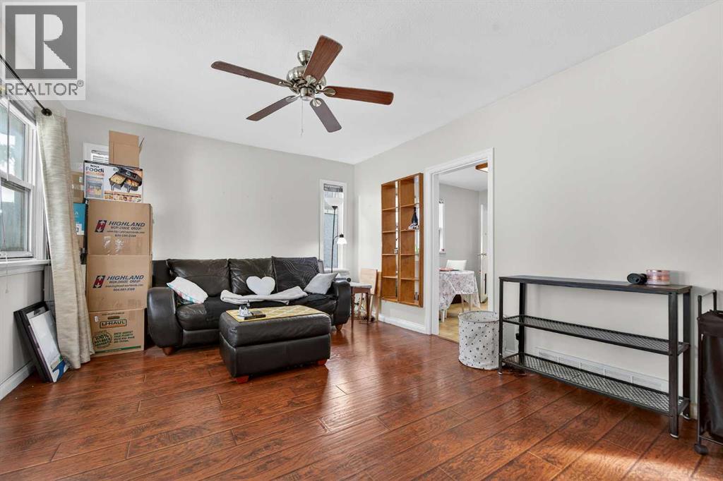 544 21 Street S, Lethbridge, Alberta  T1J 3K3 - Photo 4 - A2291364