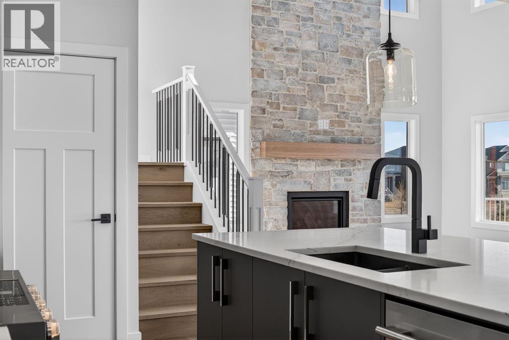 709 Dawson Common, Chestermere, Alberta  T1X 1Z7 - Photo 9 - A2286486