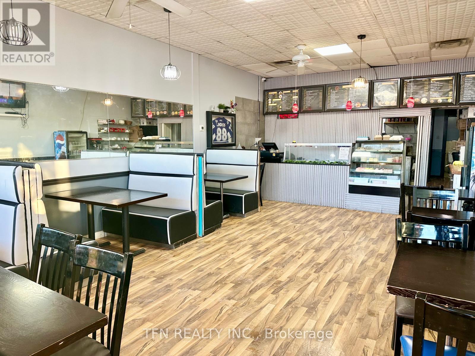 3 - 433 Simcoe Street S, Oshawa (Central), Ontario  L1H 3E2 - Photo 3 - E12609908