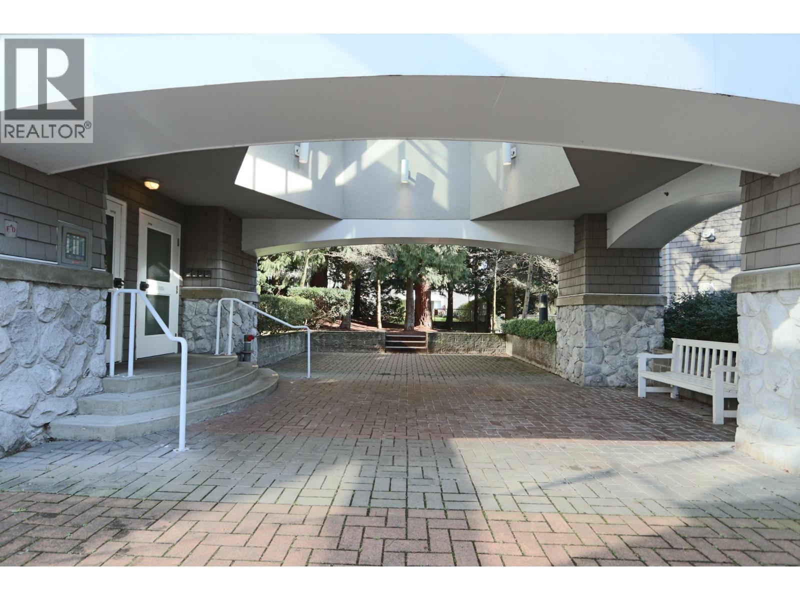 108 8450 Jellicoe Street, Vancouver, British Columbia  V5S 4S9 - Photo 2 - R3097238