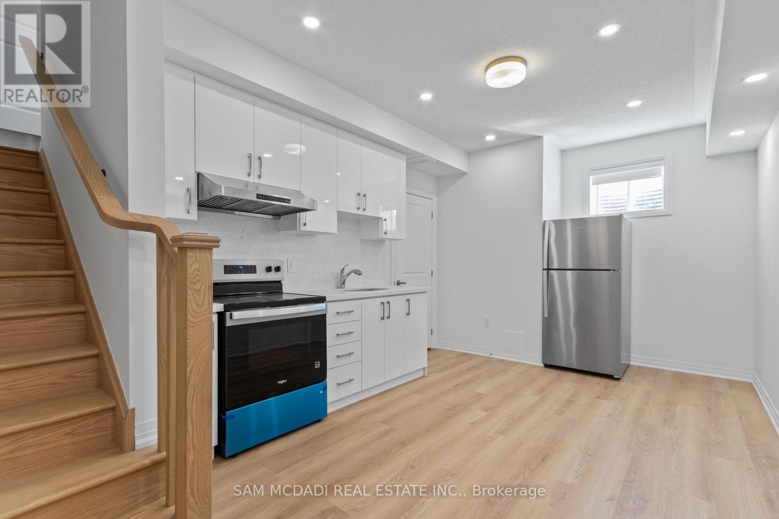 LOWER - 4 TIMBER FALLS DRIVE, Brampton, Ontario