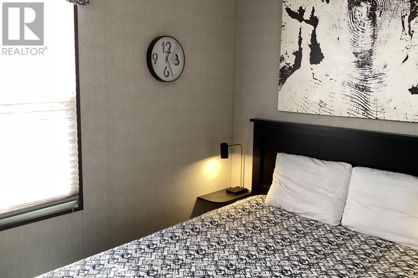 719 Poplar Crescent, Bracebridge, Ontario  P1L 1W9 - Photo 15 - X12858234