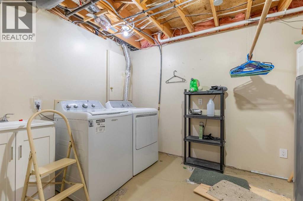 327 Heritage Crescent W, Lethbridge, Alberta  T1K 6V9 - Photo 30 - A2283658