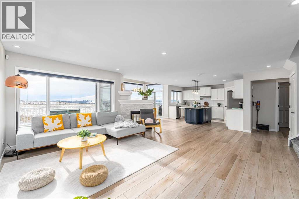 33 Royal Crest Terrace Nw, Calgary, Alberta  T3G 4M3 - Photo 12 - A2288830