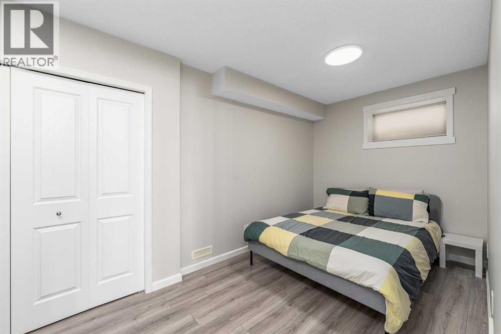 33 Royal Crest Terrace Nw, Calgary, Alberta  T3G 4M3 - Photo 42 - A2288830