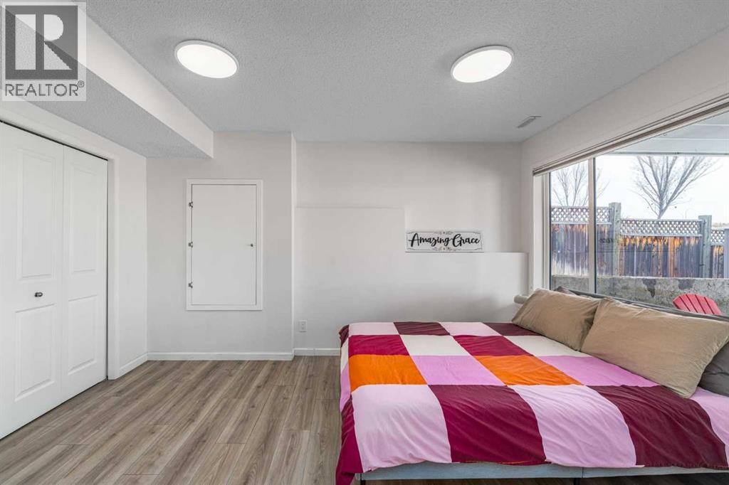 33 Royal Crest Terrace Nw, Calgary, Alberta  T3G 4M3 - Photo 40 - A2288830