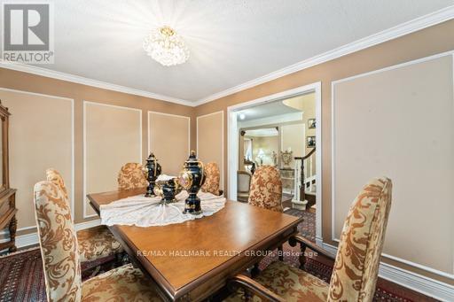 160 Sai Crescent, Ottawa, Ontario  K1G 5P2 - Photo 8 - X12858690