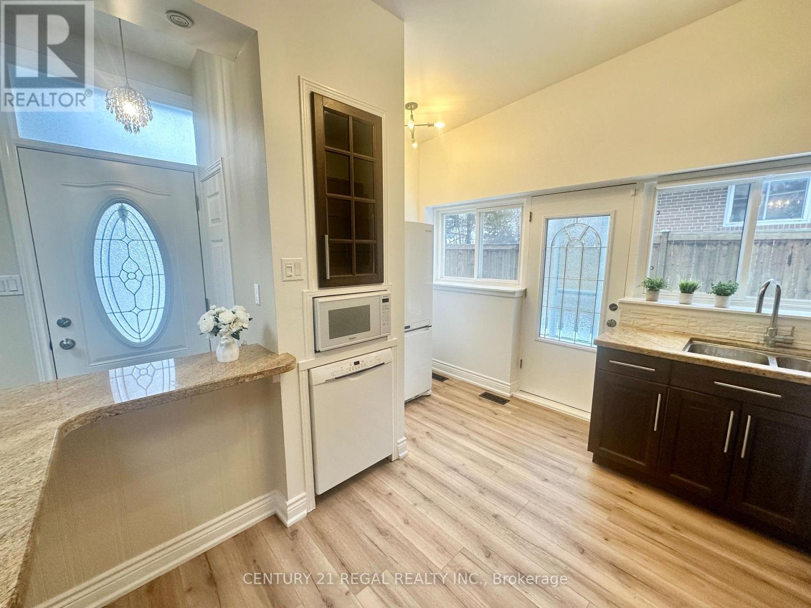 Entire House - 69 Roywood Drive, Toronto, Ontario  M3A 2C9 - Photo 3 - C12640436