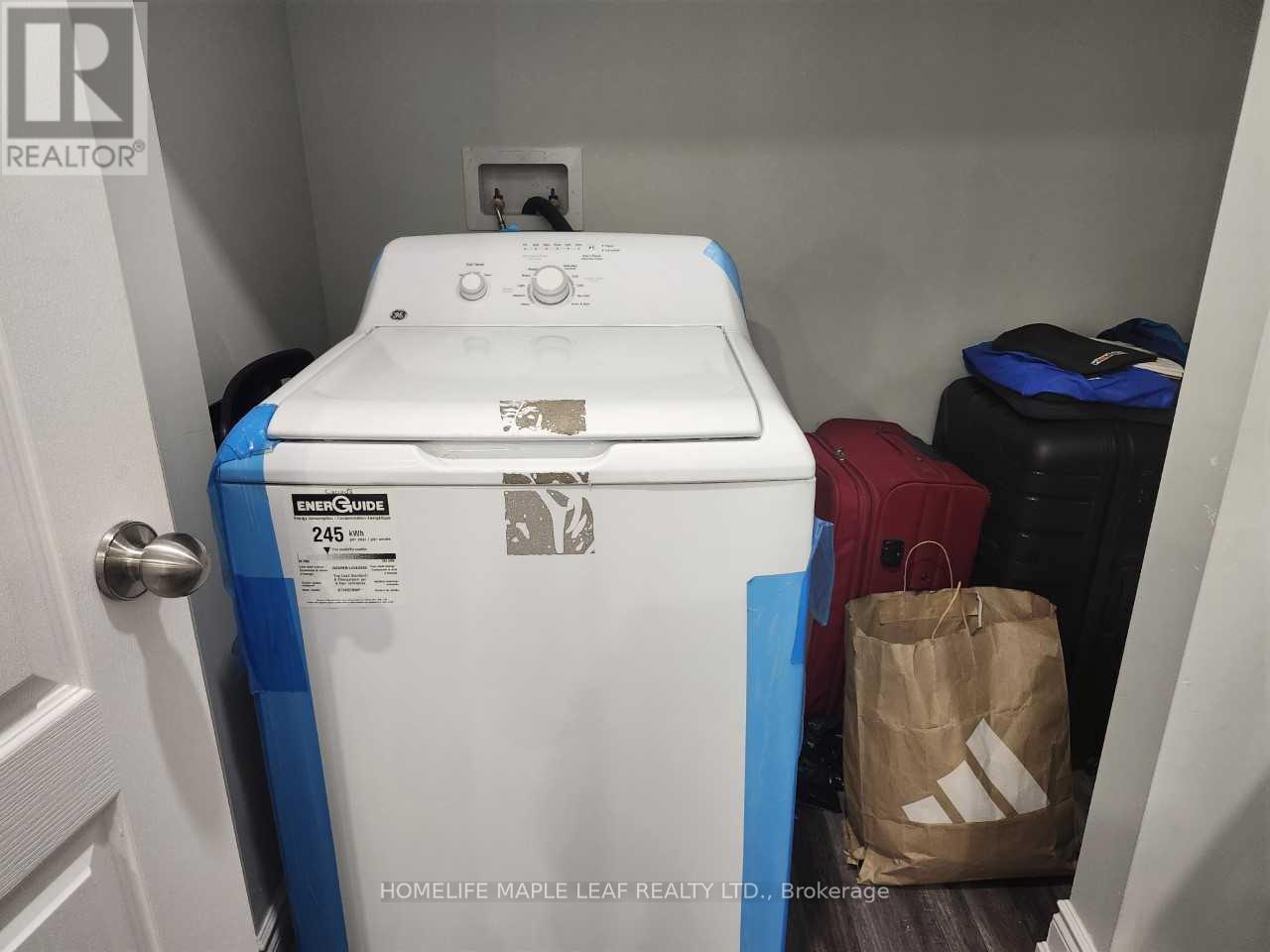 77 Brushwood Drive, Brampton, Ontario  L6Y 6H3 - Photo 7 - W12795258