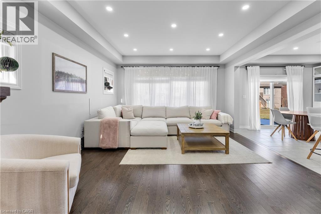 9 Marissa Street, Fonthill, Ontario  L3B 5N5 - Photo 6 - 40809900