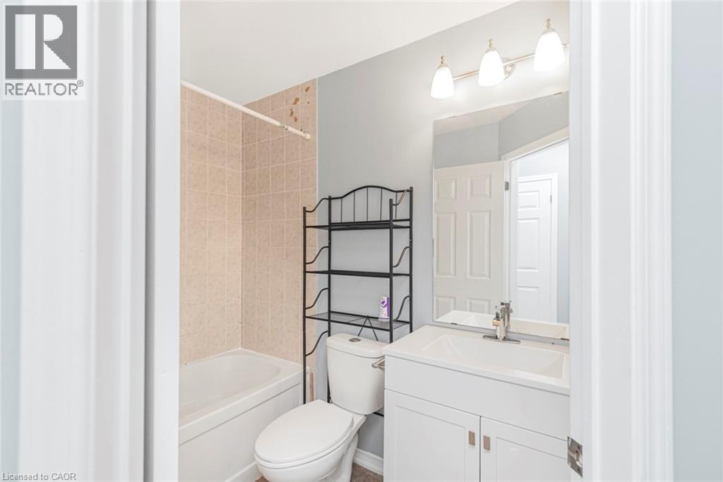 7 Sirente Drive Unit# 52, Hamilton, Ontario  L9A 0B4 - Photo 3 - 40808766