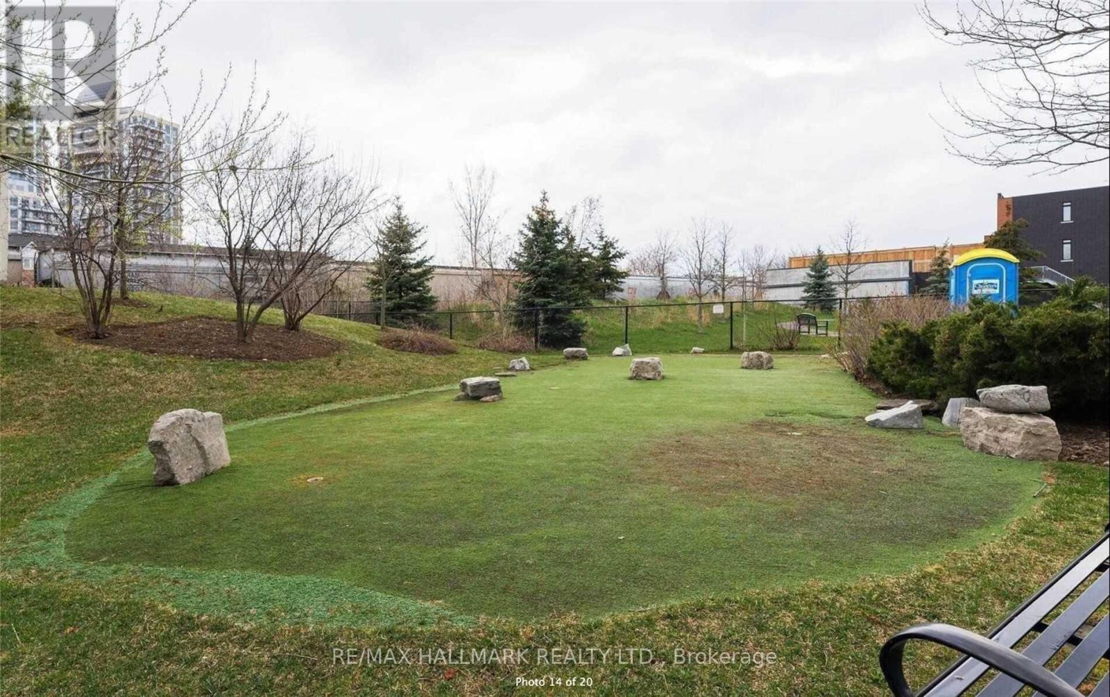 601 - 310 Red Maple Road, Richmond Hill, Ontario  L4C 0T7 - Photo 7 - N12858638