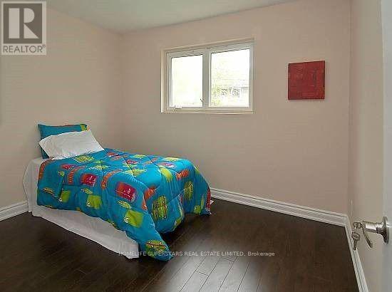 14 Dorward Drive, Toronto (Mount Olive-Silverstone-Jamestown), Ontario  M9V 2J5 - Photo 10 - W12858650