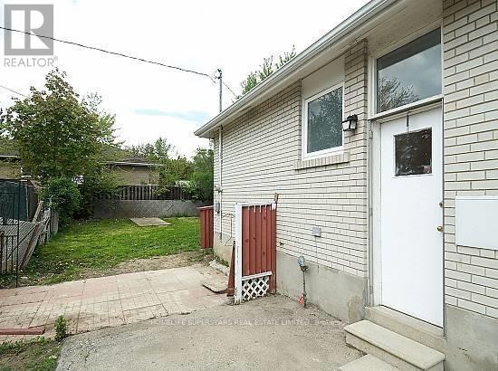 14 Dorward Drive, Toronto (Mount Olive-Silverstone-Jamestown), Ontario  M9V 2J5 - Photo 14 - W12858650